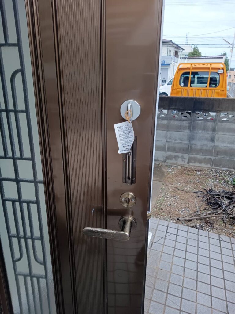 脱着防犯サムターン交換